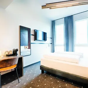 Nuernberg-west 3* Нюрнберг