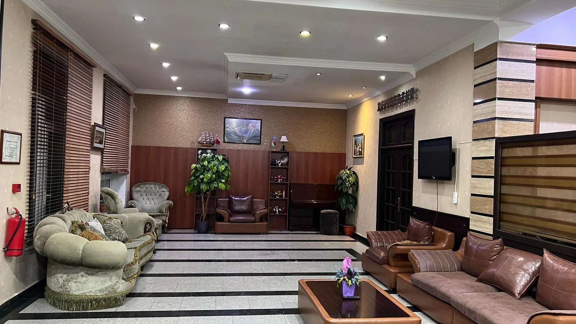 Aef Hotel And Restaurants Баку 4*,  Азербайджан